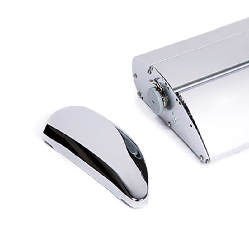 Rollbanner Deluxe Silber mit Kappe chromfarben Rollbanner Deluxe Silber mit Kappe chromfarben